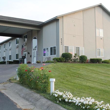 American Host Inn Hart Exterior foto
